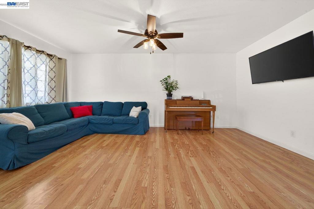 229 Lake Ave
