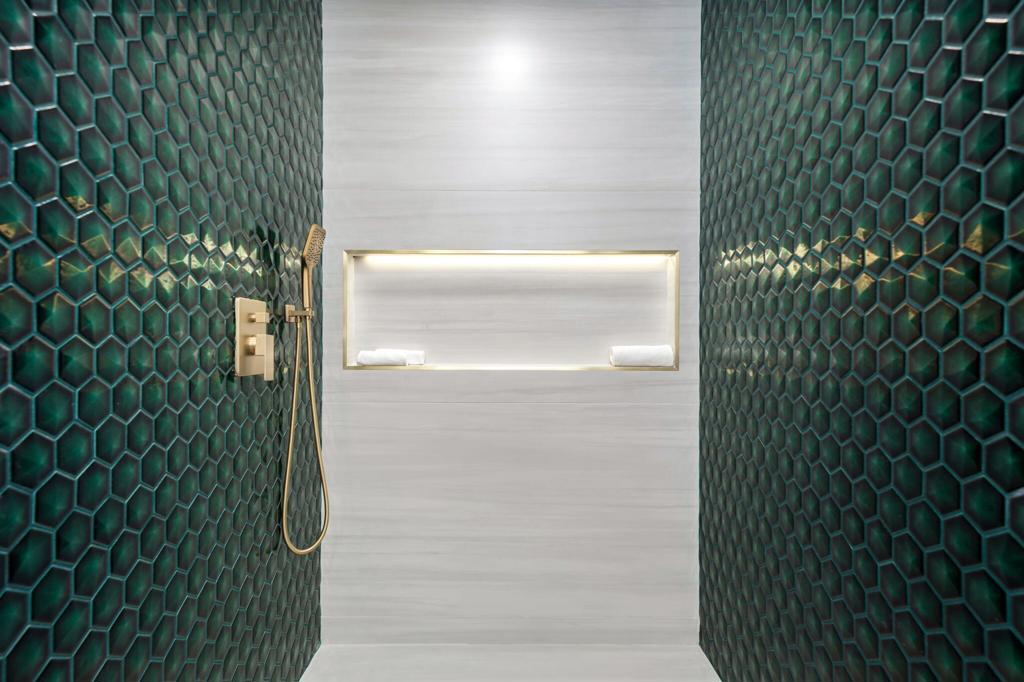 Tri Palm Estates - Residential