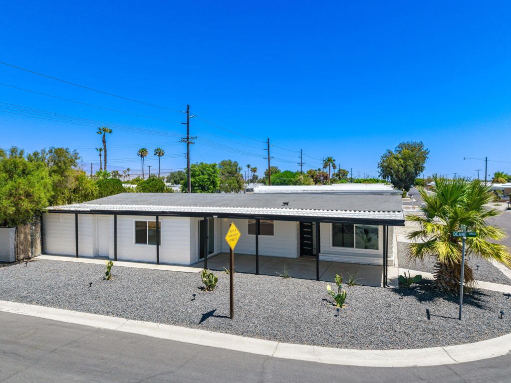 Tri Palm Estates - Residential