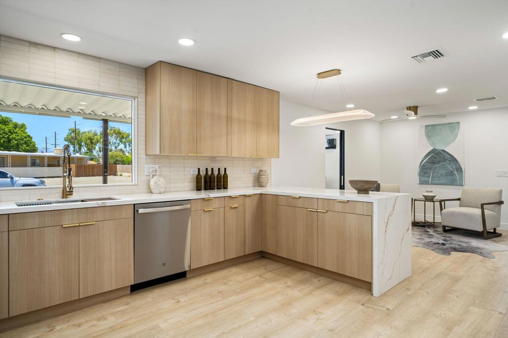 Tri Palm Estates - Residential