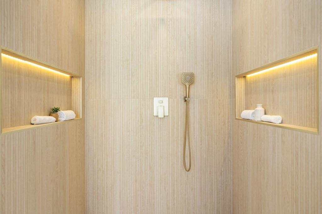 Tri Palm Estates - Residential