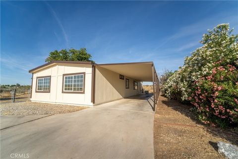 Photo of 13560 Nassau Drive, Victorville, CA 92395 (MLS # TR26121522)