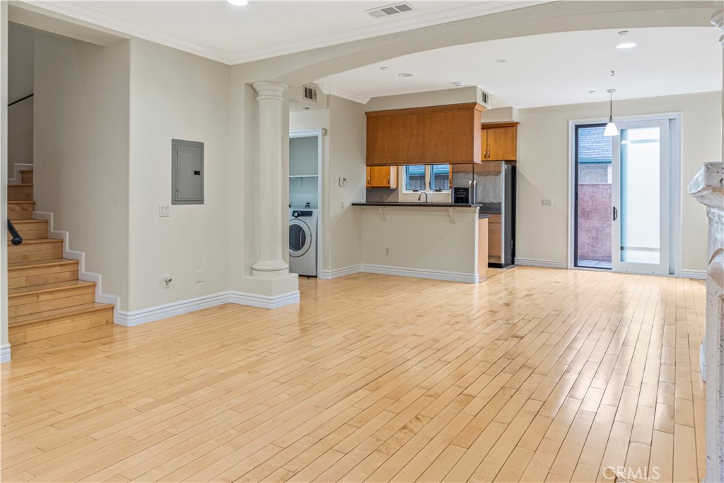 66 N Allen Avenue 3