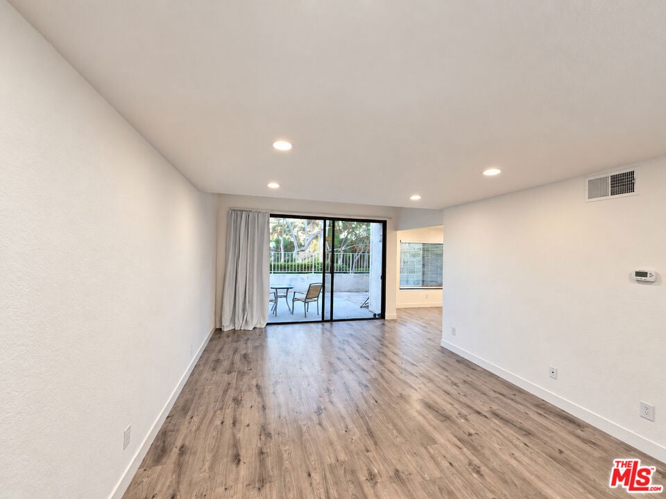 1106 Creekside Drive 234