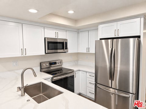 Photo of 1106 Creekside Drive #234, Fullerton, CA 92833 (MLS # 26999555)
