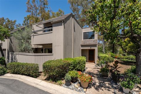 Photo of 2 Rocky Glen GLN, Irvine, CA 92603 (MLS # OC26102423)