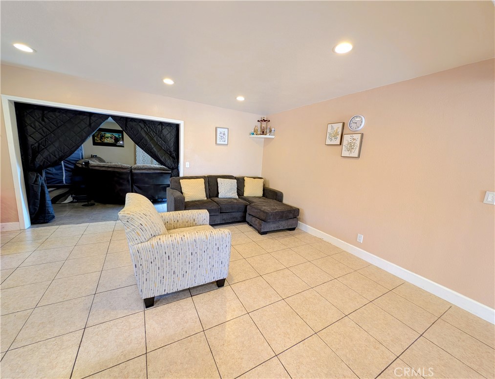 1019 S Shawnee Drive