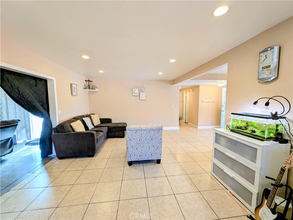 1019 S Shawnee Drive