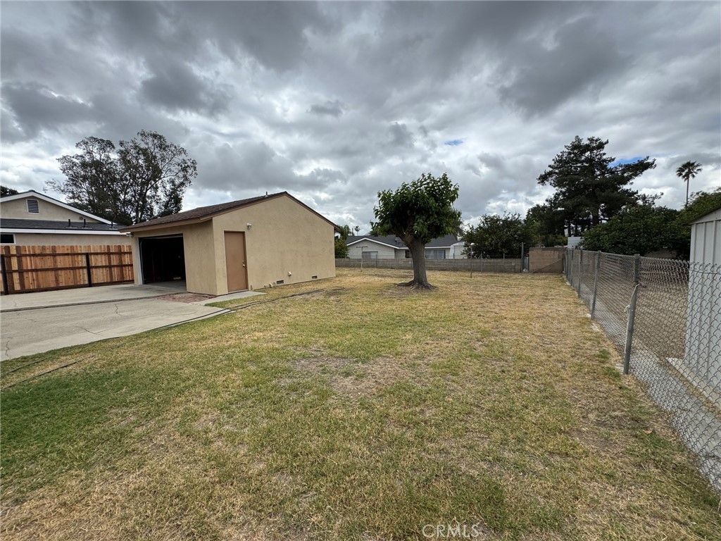 Photo of 16363 Mallory DR, Fontana, CA 92335 (MLS # IG26117343)