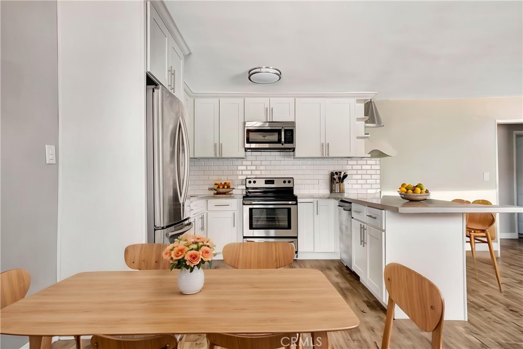 6520 Shirley Avenue 14