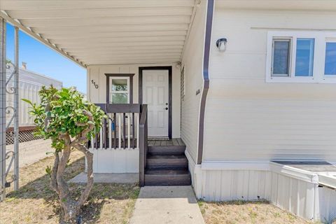 Photo of 890 38th Avenue #110, Santa Cruz, CA 95062 (MLS # ML82049256)