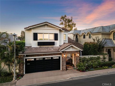 Photo of 18 Rue Grand Vallee, Newport Beach, CA 92660 (MLS # OC25241121) Photo of 18 Rue Grand Vallee, Newport Beach, CA 92660 (MLS # OC25241121)