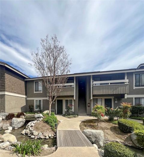 306 Streamwood Irvine CA 92620