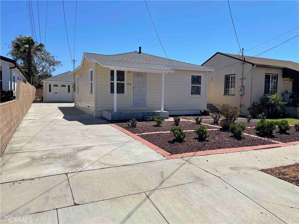 4704 W 160th Street