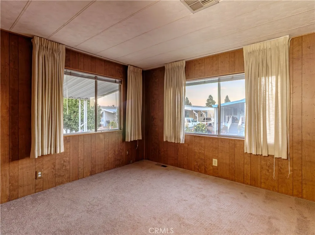 Corona, California 92882, United States, 3 Bedrooms Bedrooms, ,2 BathroomsBathrooms,Residential,Pending,250091