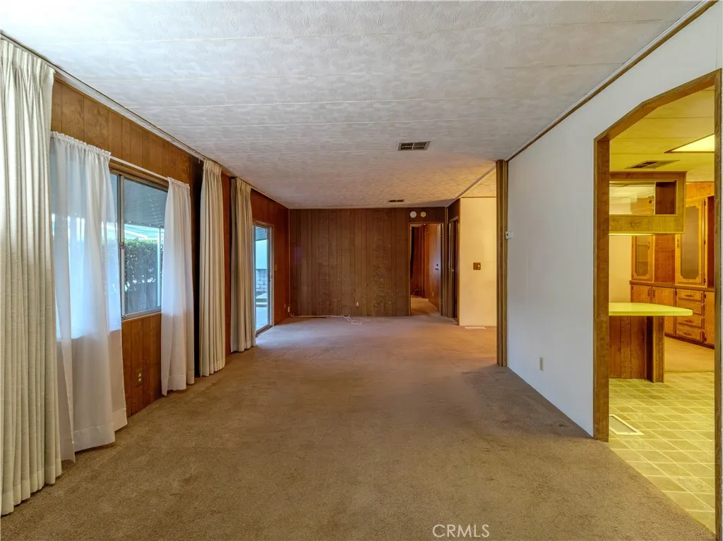 Corona, California 92882, United States, 3 Bedrooms Bedrooms, ,2 BathroomsBathrooms,Residential,Pending,250091