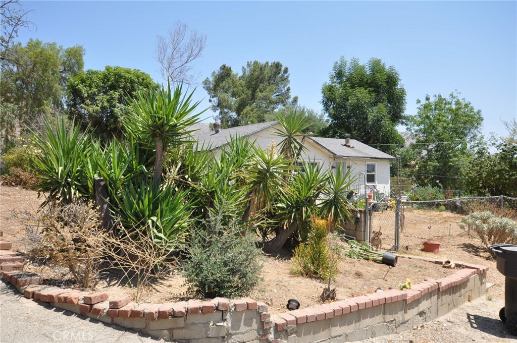 2090 Mt Vernon Avenue