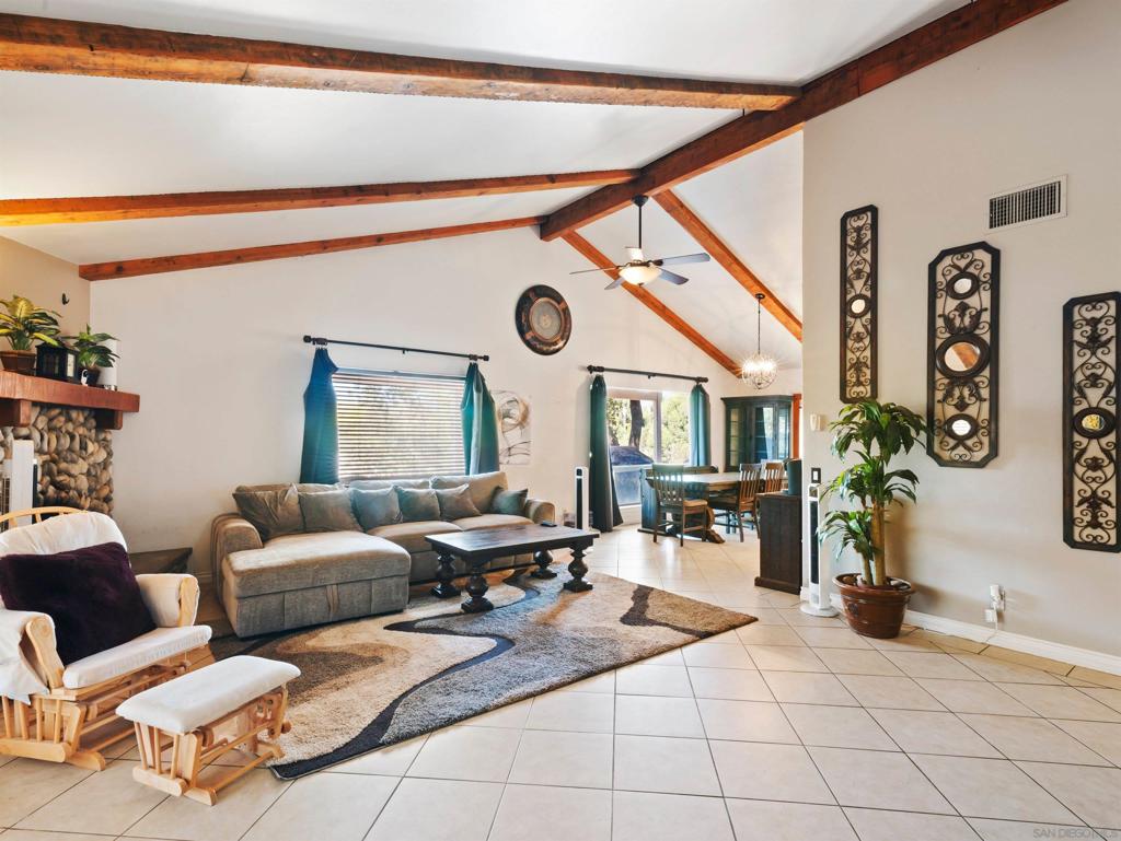 Properties 1 749 De Luz