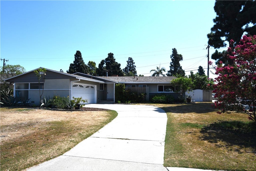 10445 Ballard