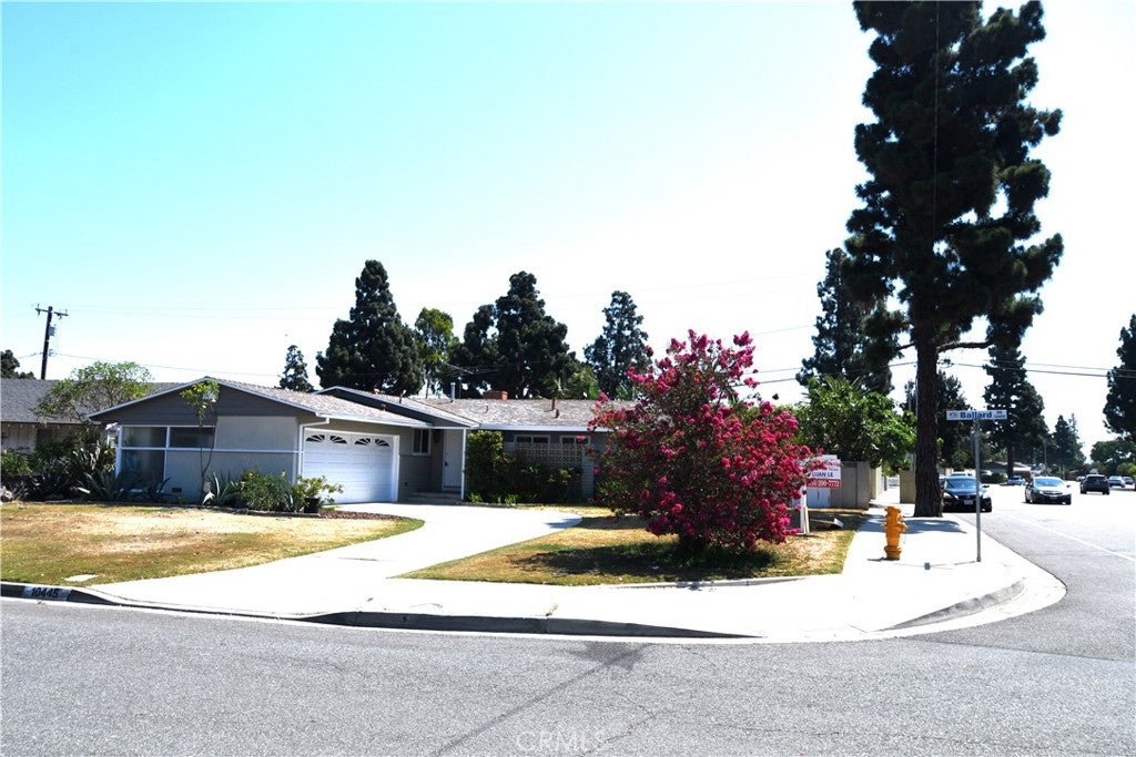 10445 Ballard