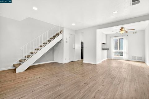 Photo of 101 Villa Cir Cir, Fairfield, CA 94533 (MLS # 41116261) Photo of 101 Villa Cir Cir, Fairfield, CA 94533 (MLS # 41116261)