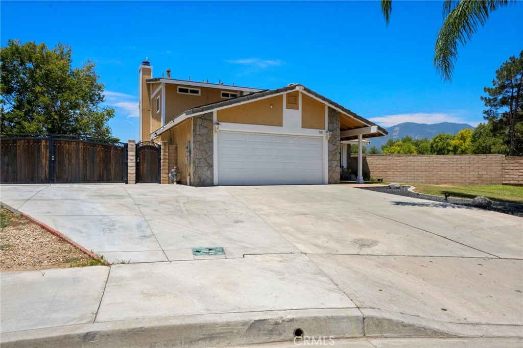 1568 Teton St.