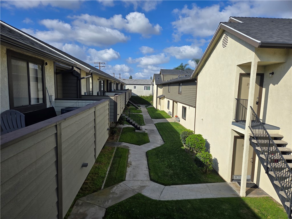 2624 W Porter Avenue 205