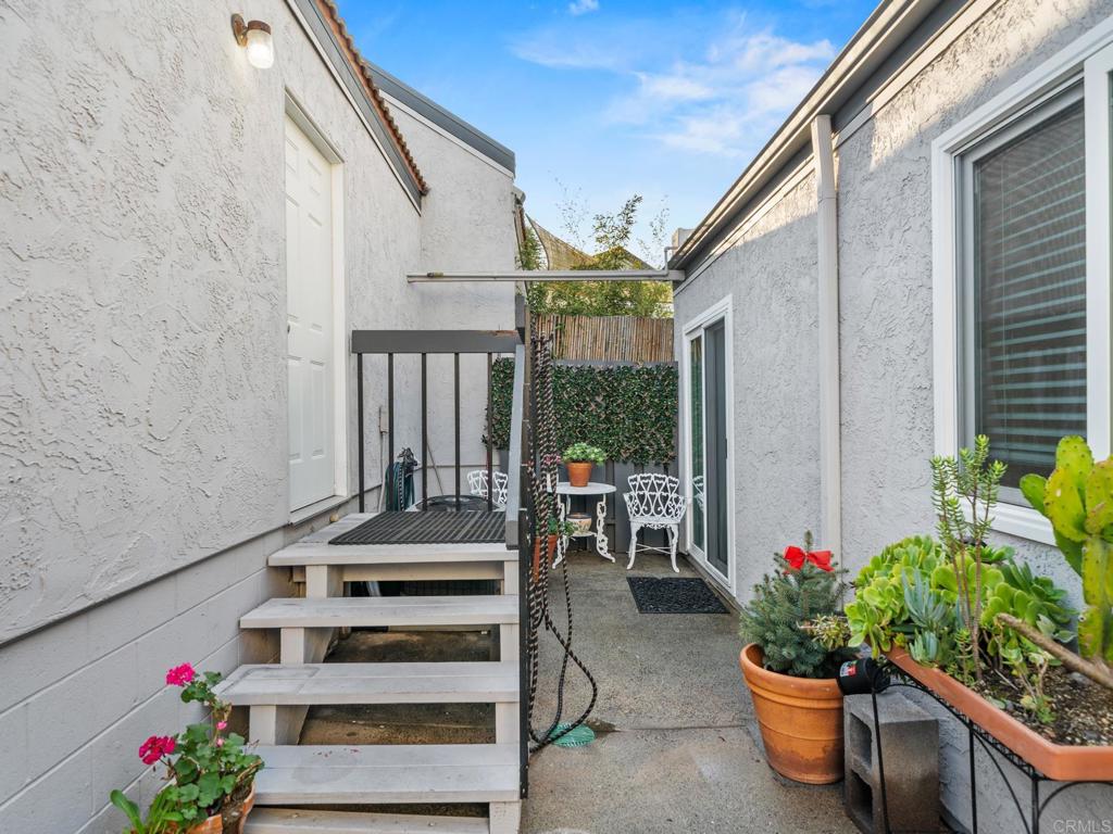 2403 La Costa Avenue A