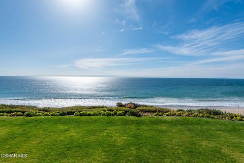 Photo of 29712 Zuma Bay Way, Malibu, CA 90265 (MLS # 225004905) Photo of 29712 Zuma Bay Way, Malibu, CA 90265 (MLS # 225004905)