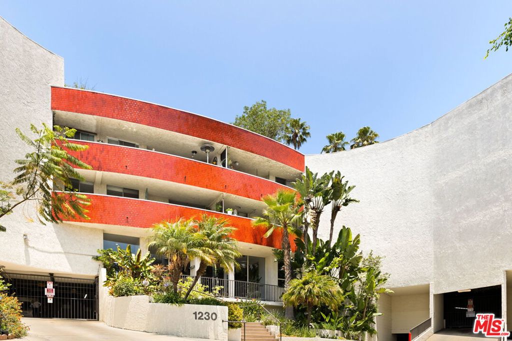 1230 Horn Avenue 419