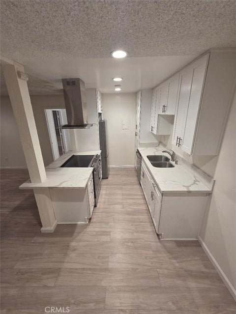 Photo of 1040 W Macarthur Boulevard #41, Santa Ana, CA 92707 (MLS # PW26181550)