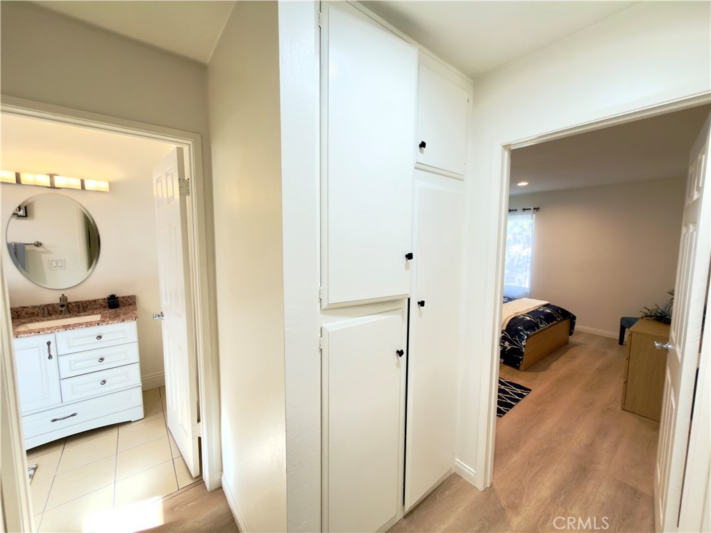 1000 W Macarthur Boulevard 100