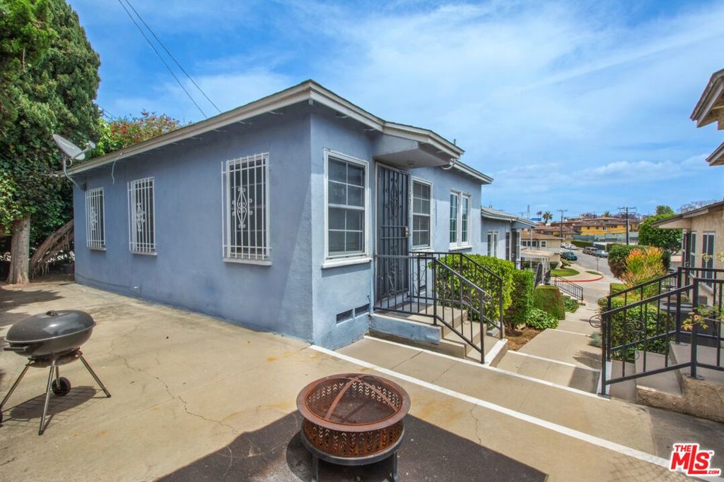 8419 Crenshaw Drive