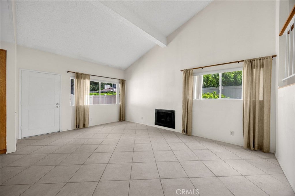 3160 57 E Palm Drive