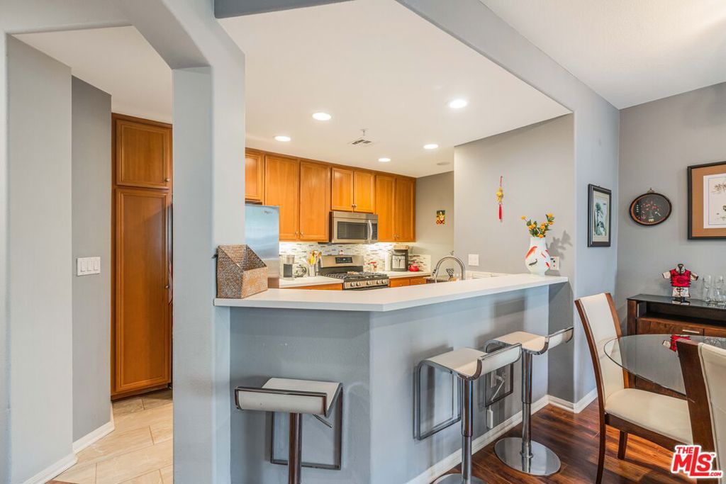 12963 Runway Road 221