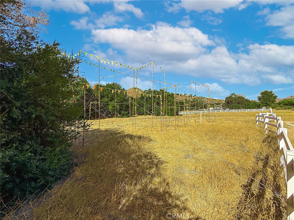 Old Agoura (850) - Land