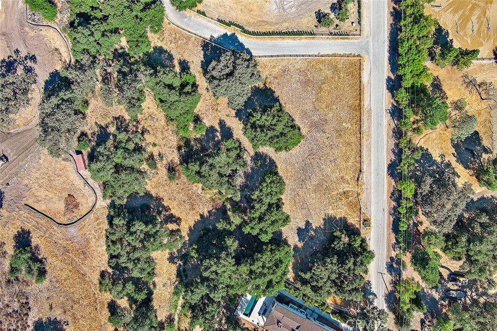 Old Agoura (850) - Land