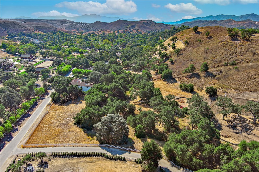 Old Agoura (850) - Land