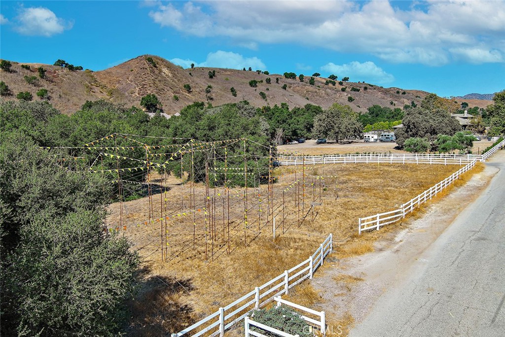 Old Agoura (850) - Land