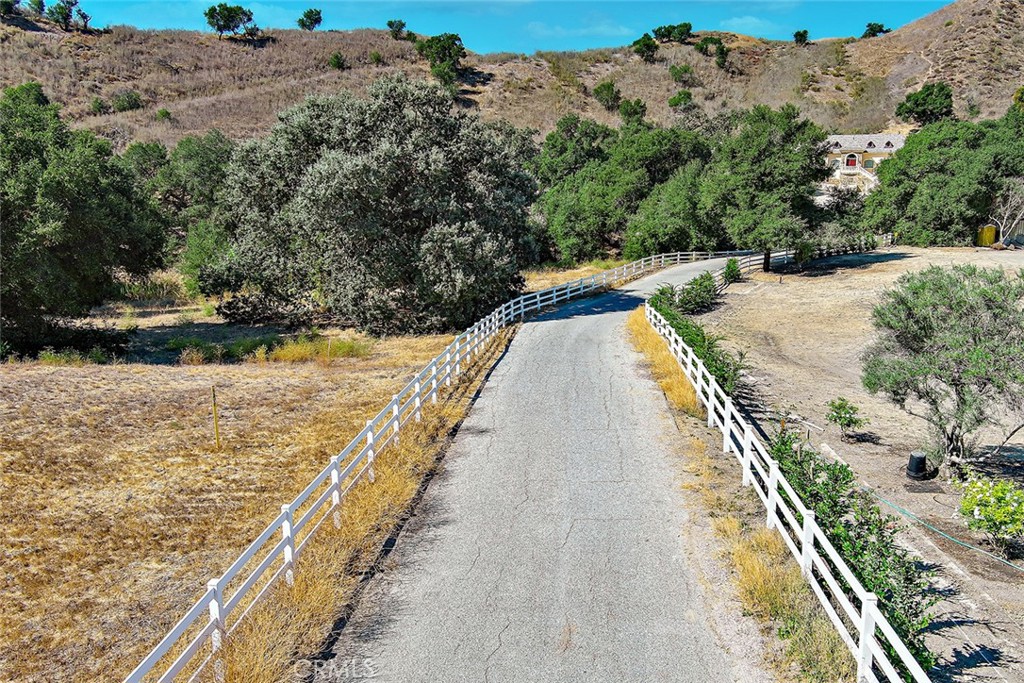 Old Agoura (850) - Land