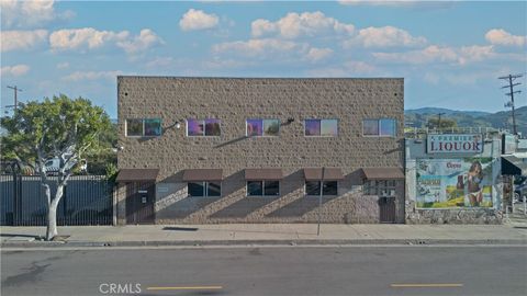 Photo of 8212 San Fernando Rd, Sun Valley, CA 91352 (MLS # SR26050681)