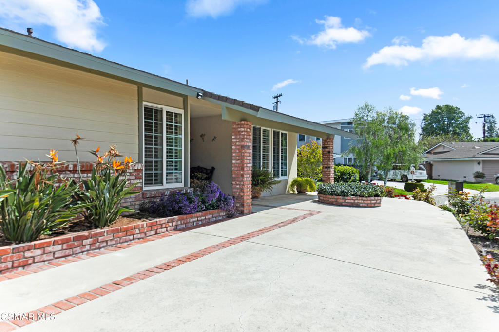984 Harris Court
