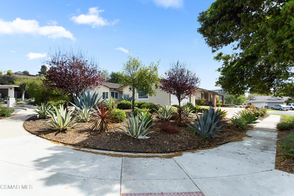 984 Harris Court