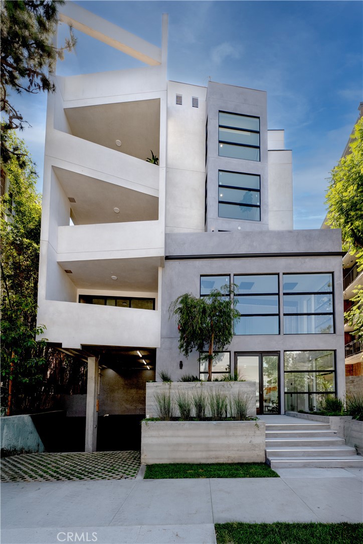 2025 Ultra-Modern Luxury Condominiums in Prime Westwood.
Welcome to 1361 Kelton Avenue, Westwood, CA 90024 – a brand-new 2025 architectural masterpiece featuring 15 ultra-modern residences in one of Los Angeles’ most sought-after neighborhoods. Located on a quiet, tree-lined street just moments from UCLA, Westwood Village, dining, shopping, and cultural attractions.
The building offers a variety of floor plans including 1-bedroom, 2-bedroom, and three penthouses with lofts and very high ceilings. This featured 2BR/2BA residence boasts nearly 1,300 sq ft, oversized balcony, oversized black-framed windows, solid wood doors, hardwood floors, custom built-ins, and luxury custom tile. The designer kitchen features European cabinetry, quartz countertops, and premium Thermador appliances. The primary suite includes a walk-in shower and a walk-in closet.
Building amenities include a secured parking garage, assigned parking, elevator, elegant high-ceiling lobby, and penthouse rooftops showcasing panoramic city and mountain views. Prime Westwood location near Beverly Hills, Century City, Santa Monica, and world-class amenities.
Experience modern architecture, timeless elegance, and exceptional craftsmanship – all in one address.