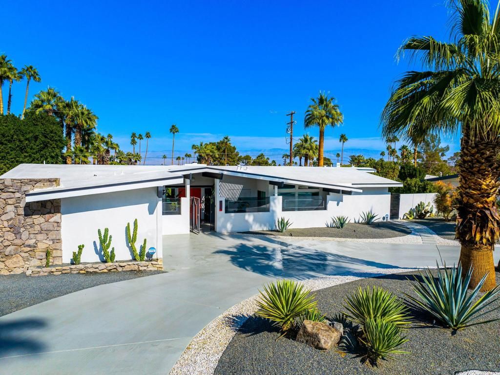 Photo of 73286 Goldflower Street, Palm Desert, CA 92260 (MLS # 219136658DA)