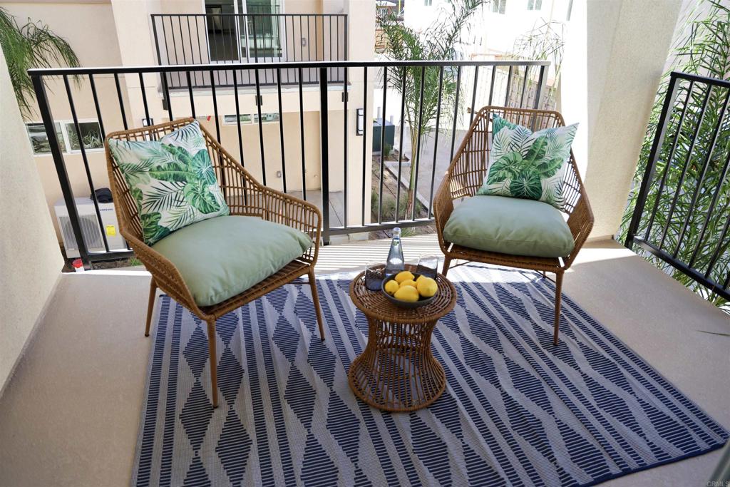 422 Creekside Circle