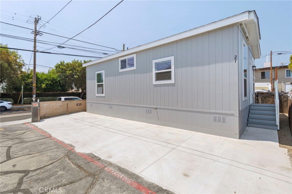 2548 Peck Road 27
