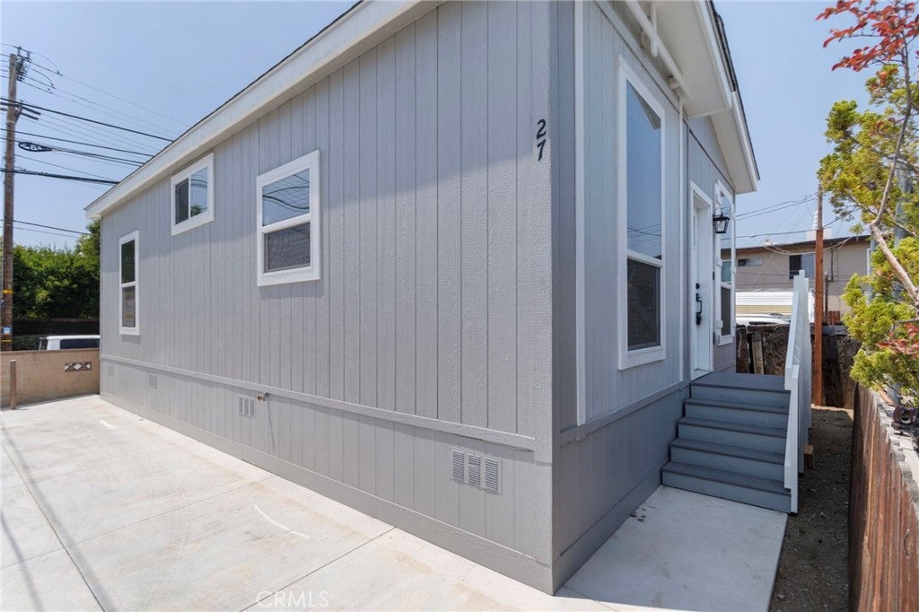 2548 Peck Road 27