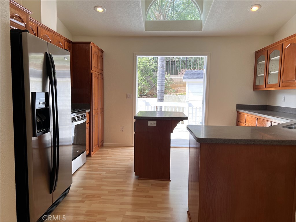 11401 Topanga Canyon 23