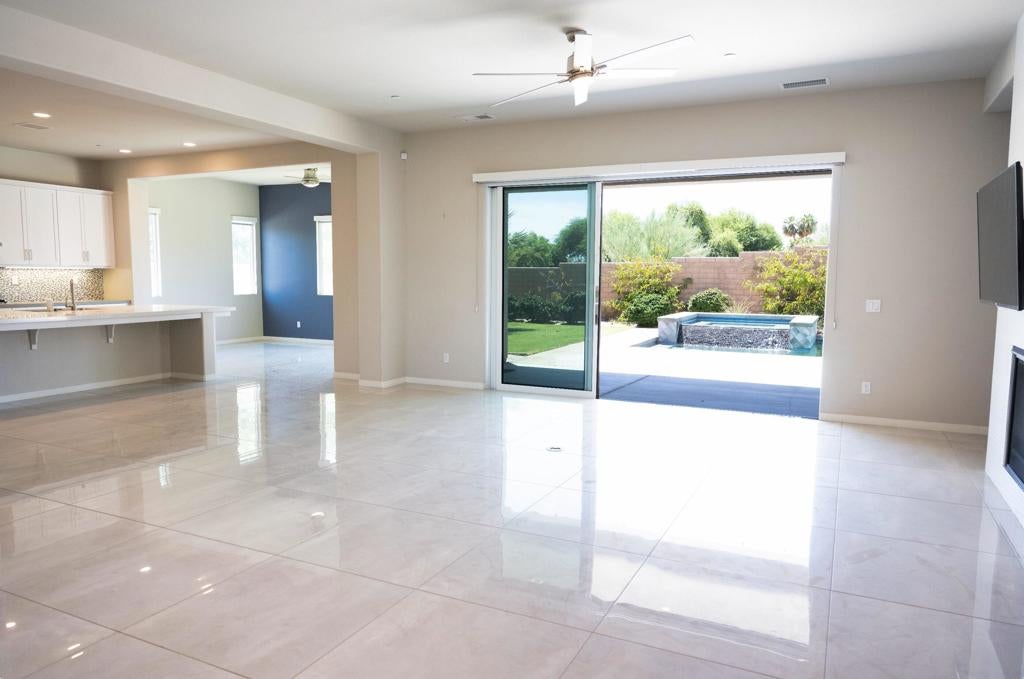 78987 Yorkville Lane